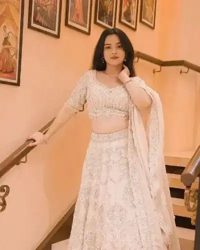 Escort Service In Thali Sain